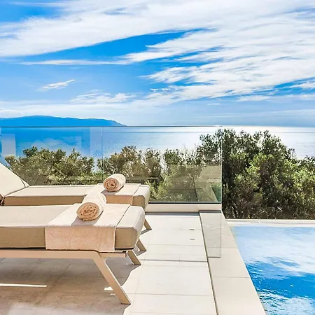 Villa Ntina *